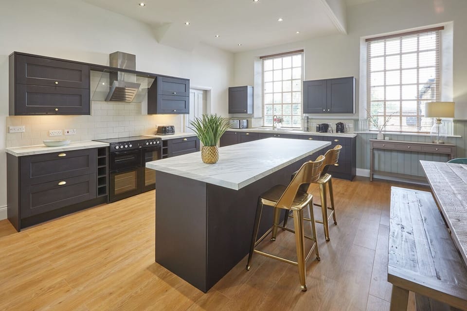 House | 5 bedrooms, Internet