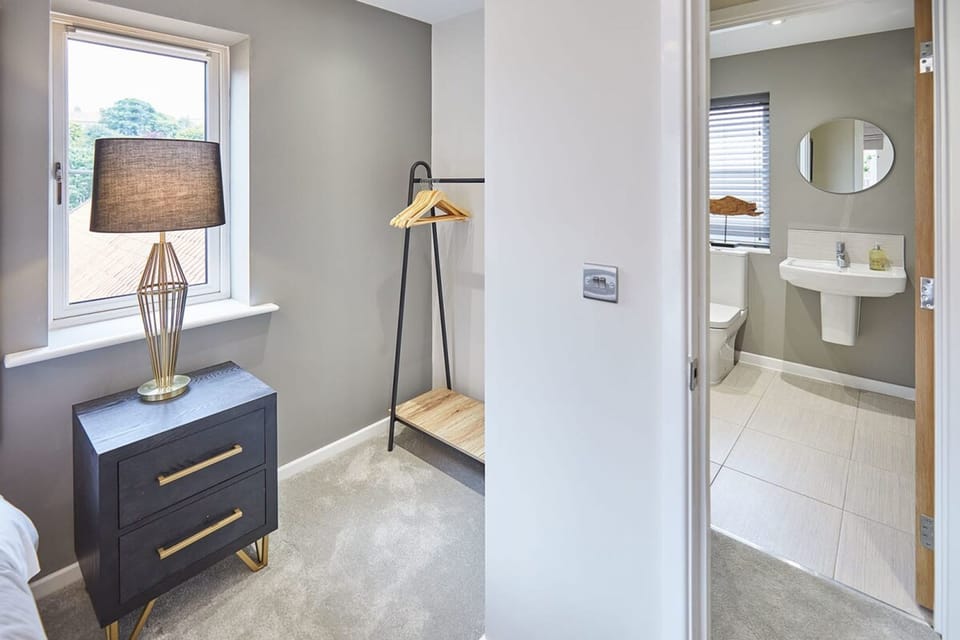 Host Stay Lightkeeper s Cottage House in England