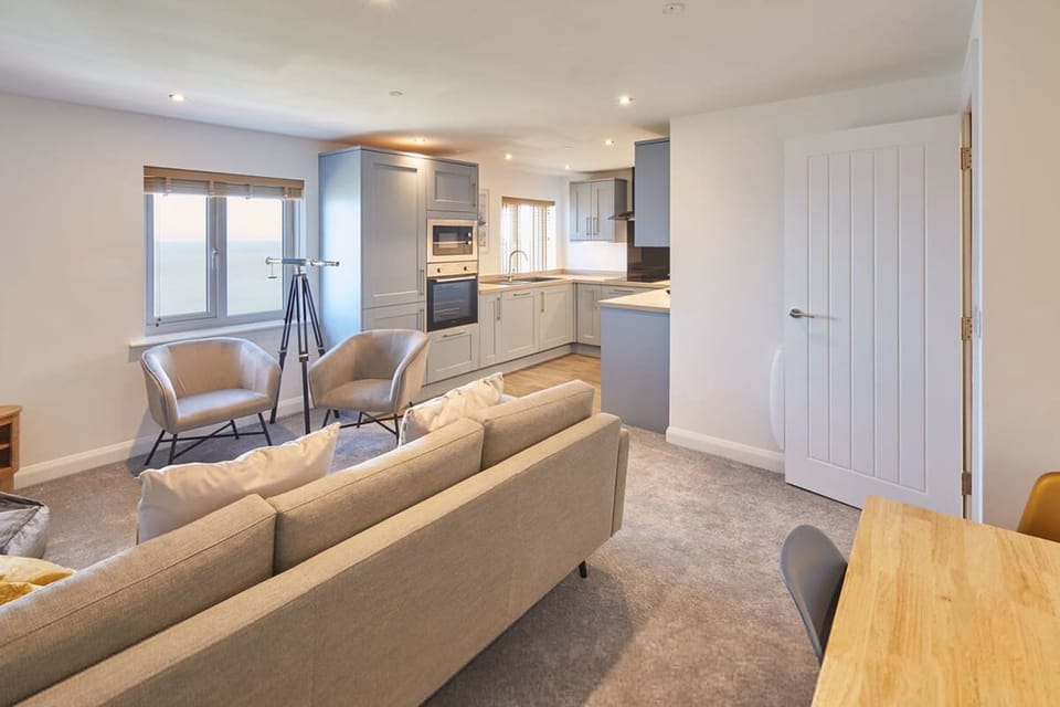 House | 3 bedrooms, desk, Internet