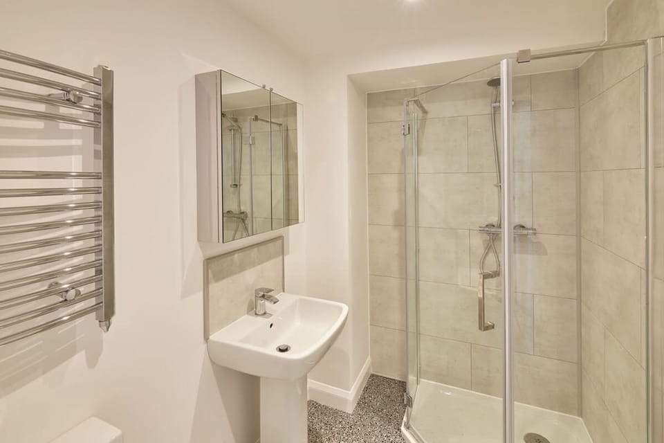 Host Stay Sea Watcher Apartment in England