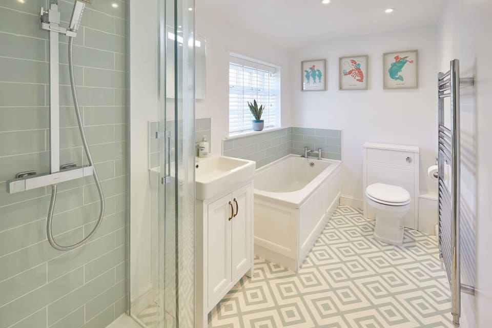Host Stay Spring Cottage House in England