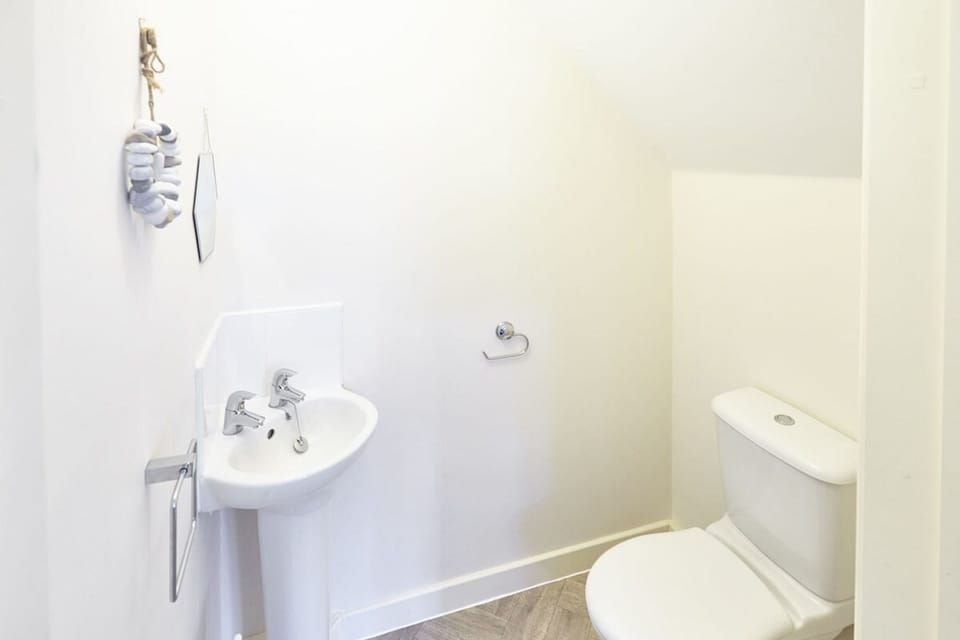 Host Stay Coach House Retreat House in England