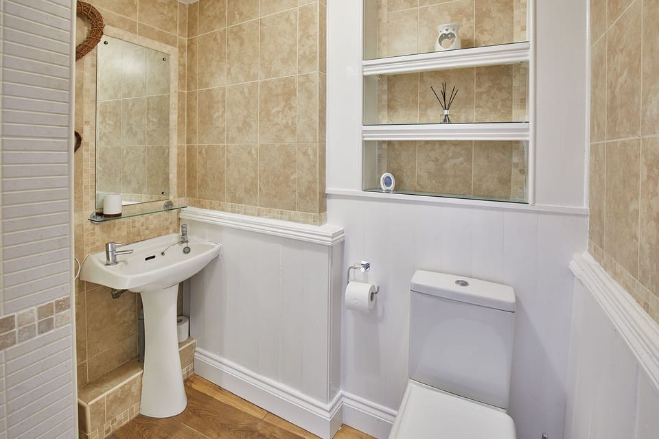 Host Stay The Duck Pond House in Durham