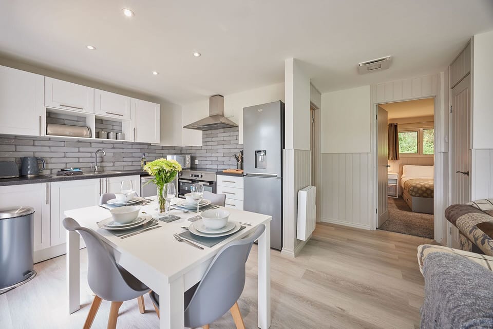 House | 3 bedrooms, desk