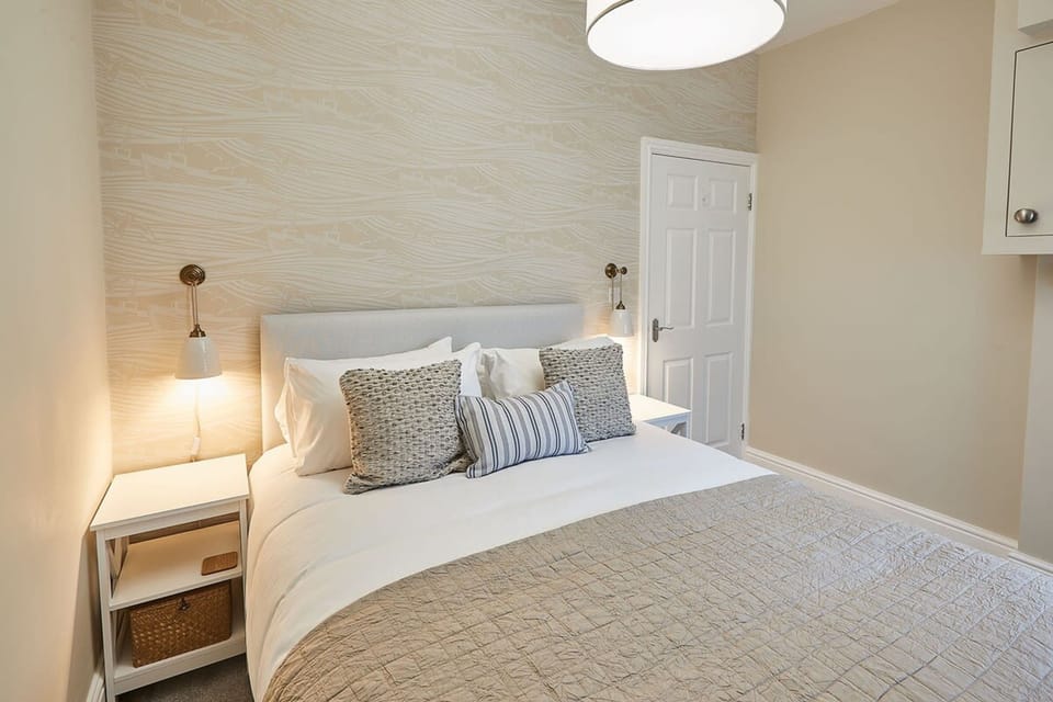 Host Stay Silver Beach Apartment in England
