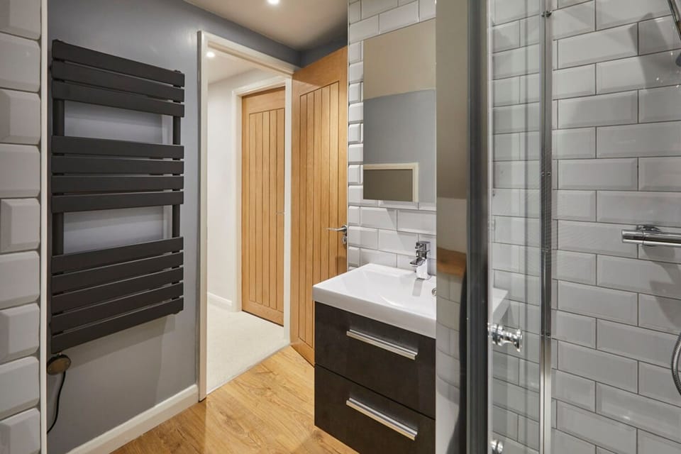 Host Stay Breckon Cottage House in England