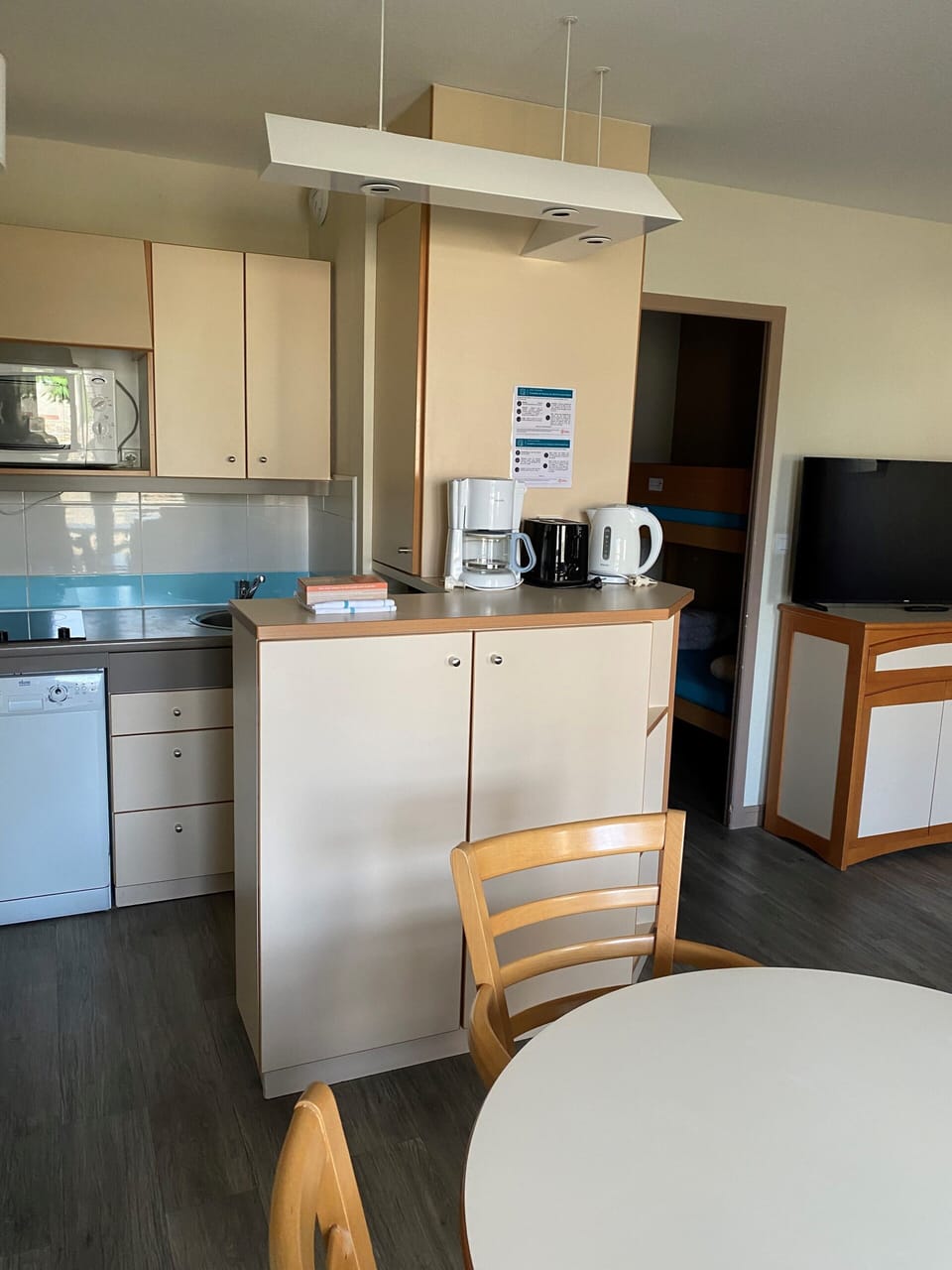 Standard - Studio 4 people | Private kitchen | Fridge, microwave, stovetop, dishwasher