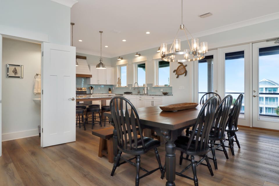 House, Multiple Beds (The Sea Life) | Dining
