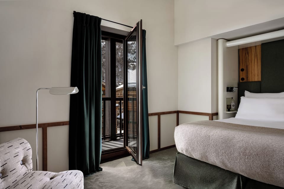 Room, Balcony (Val d Isere) | Premium bedding, minibar, in-room safe, soundproofing