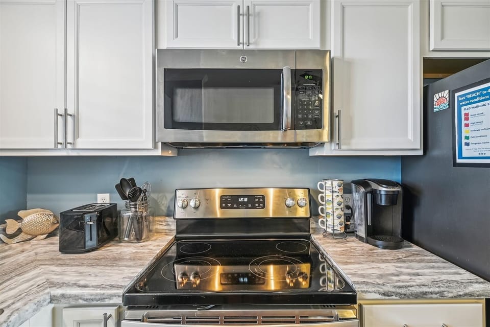 Condo, 2 Bedrooms | Private kitchen | Coffee/tea maker, fridge, toaster
