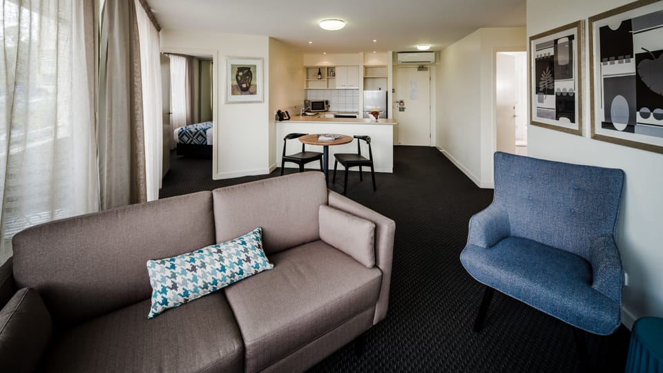LCD TV