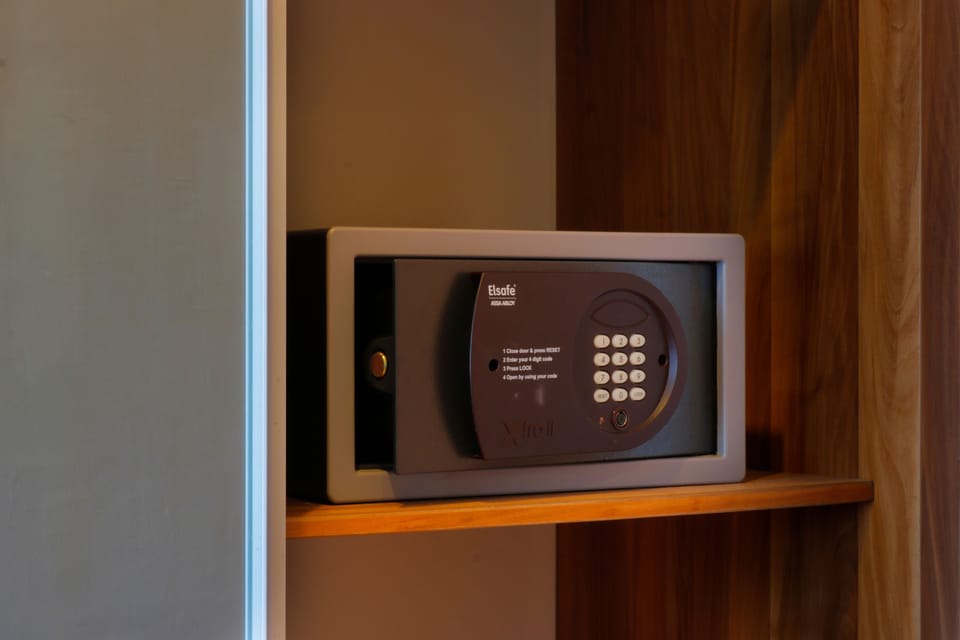 Minibar, in-room safe, desk, soundproofing