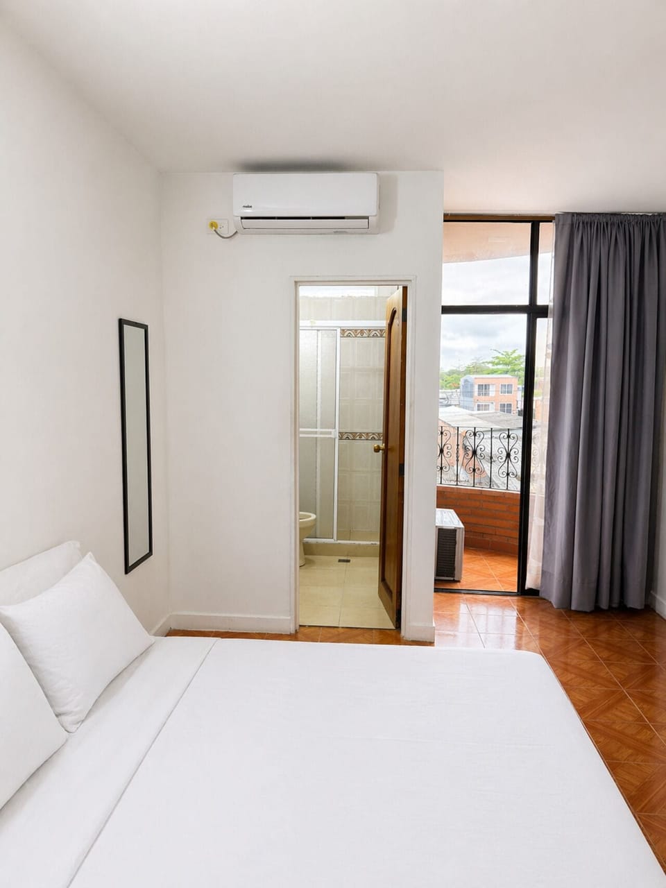 Double Room, Housekeeping, City View | Air conditioning