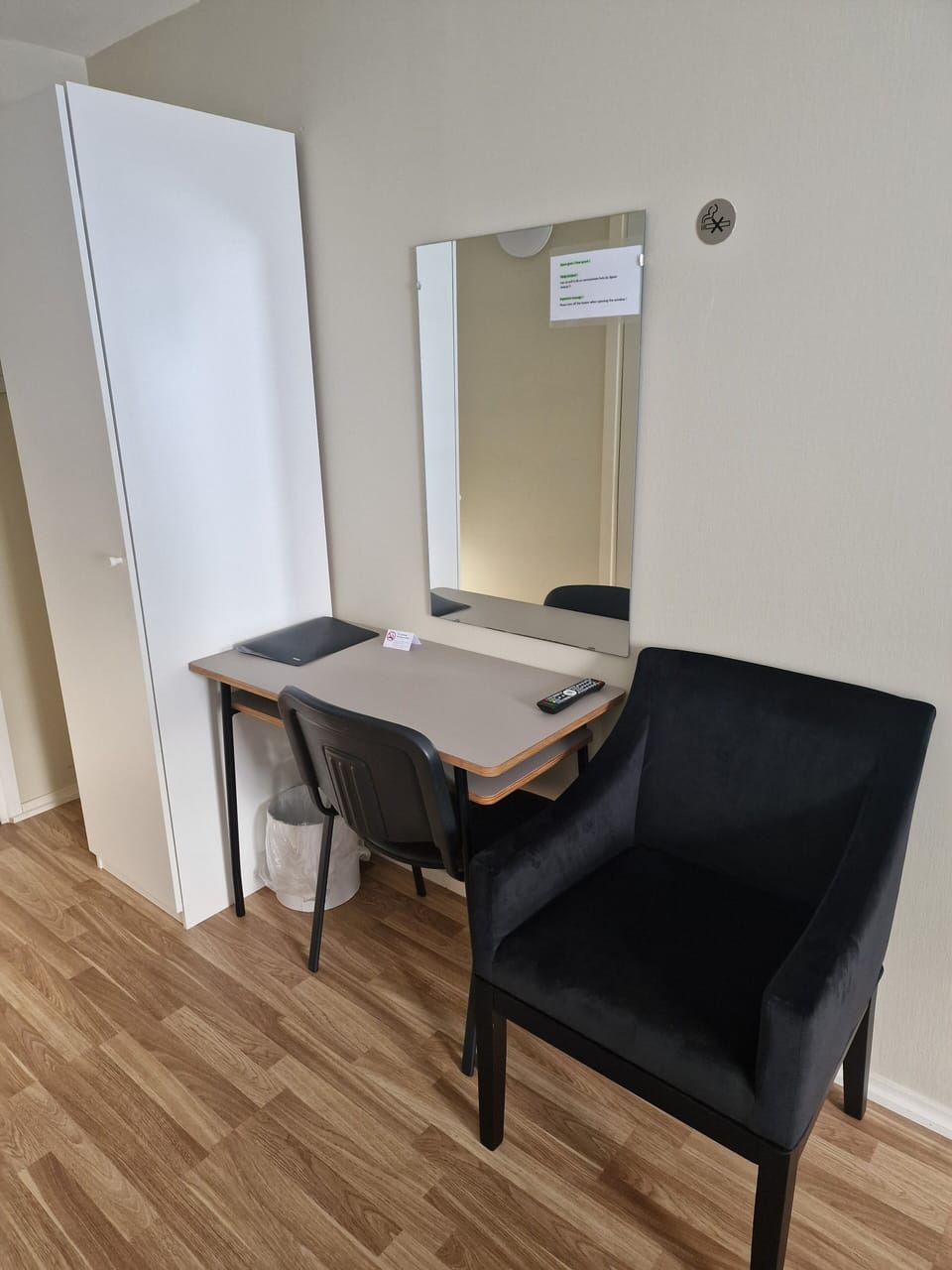 Single Room, 1 Bedroom | Desk, iron/ironing board, rollaway beds, free WiFi