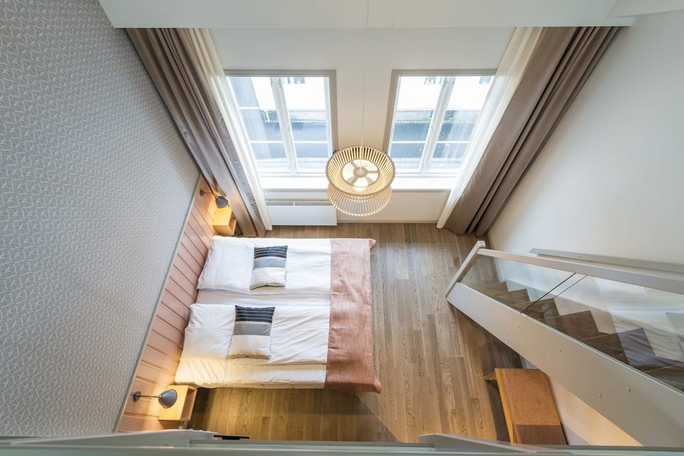 Premium bedding, pillowtop beds, desk, soundproofing