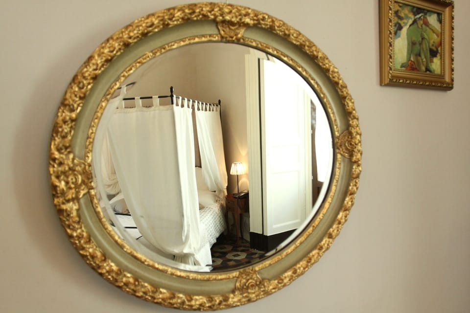 Executive Suite | Premium bedding, minibar, desk, soundproofing