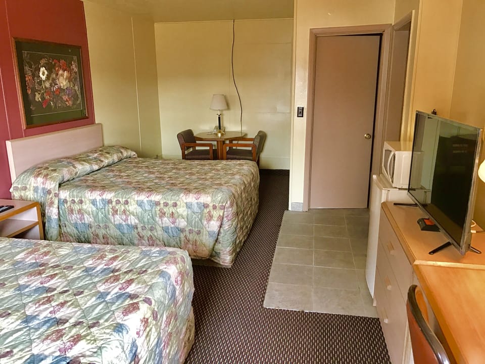 Standard Room, 2 Queen Beds | Iron/ironing board, free WiFi