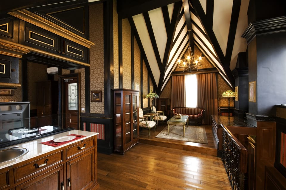 Family Suite, 2 Double Beds | Minibar, in-room safe, desk, soundproofing