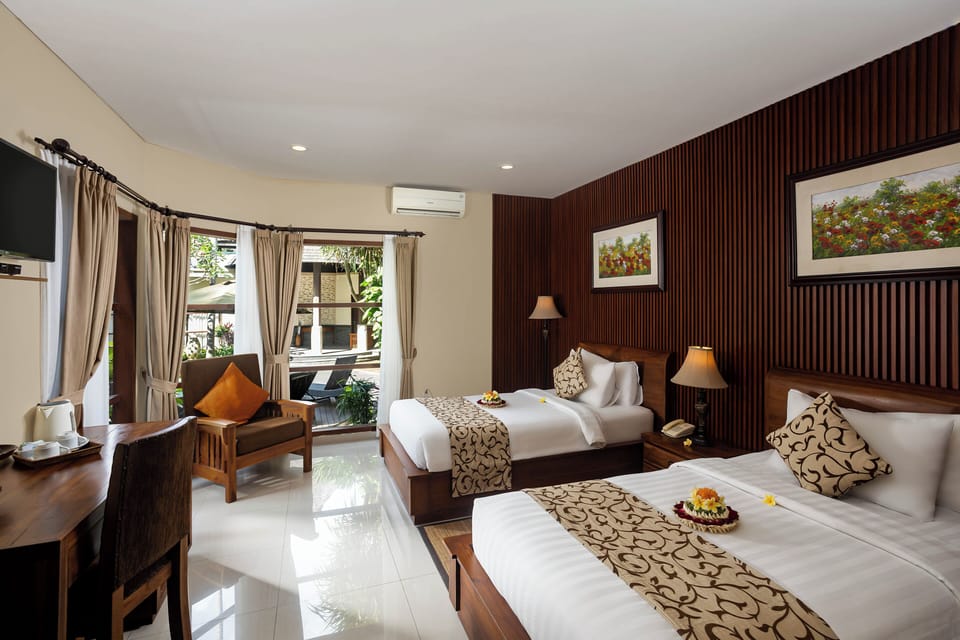 Deluxe Twin Room | Desk, blackout drapes, iron/ironing board, free WiFi