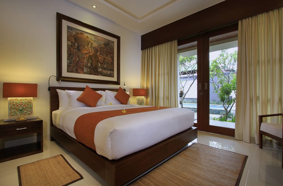 Deluxe Room with Free Daily Afternoon Tea | Premium bedding, minibar, in-room safe, desk