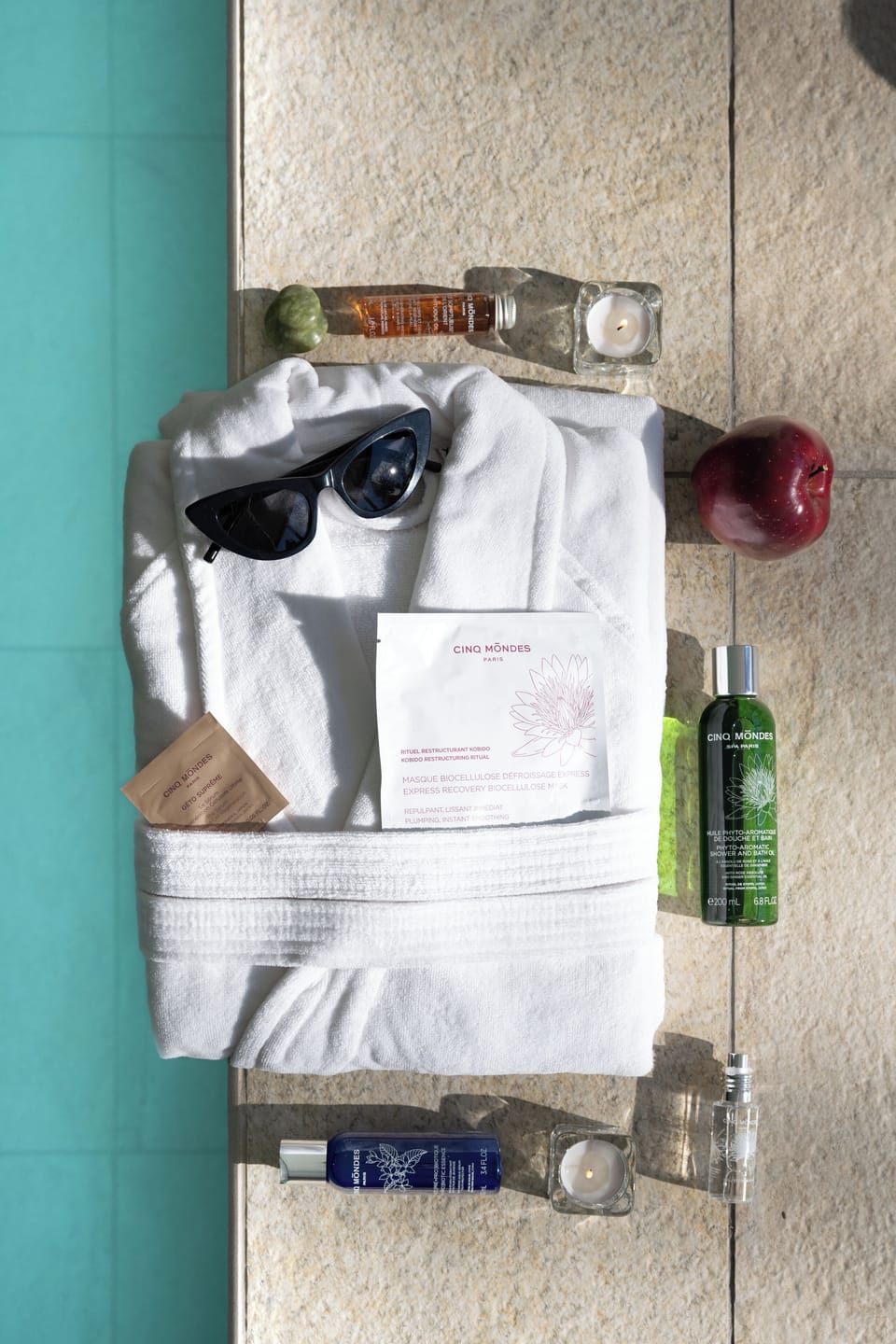 Couples treatment rooms, sauna, hot tub, Turkish bath, body treatments