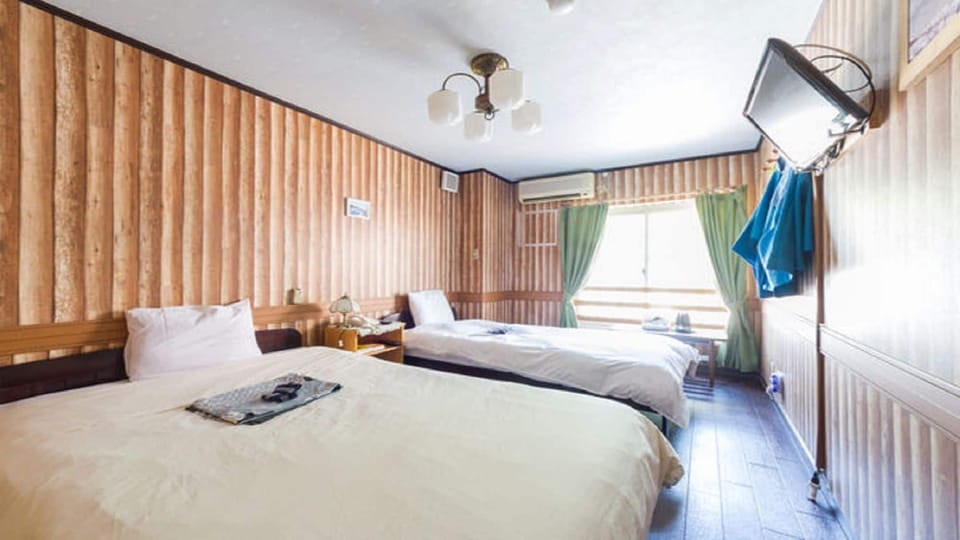 Twin Room | Desk, WiFi (free)