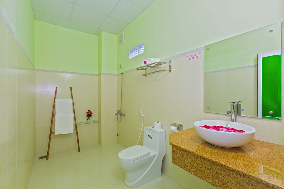 Double or Twin Room | Bathroom | Shower, free toiletries, hair dryer, slippers