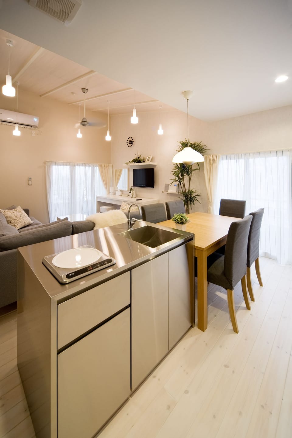 Premium Holiday Living, Non Smoking | In-room safe, laptop workspace, iron/ironing board (on request)