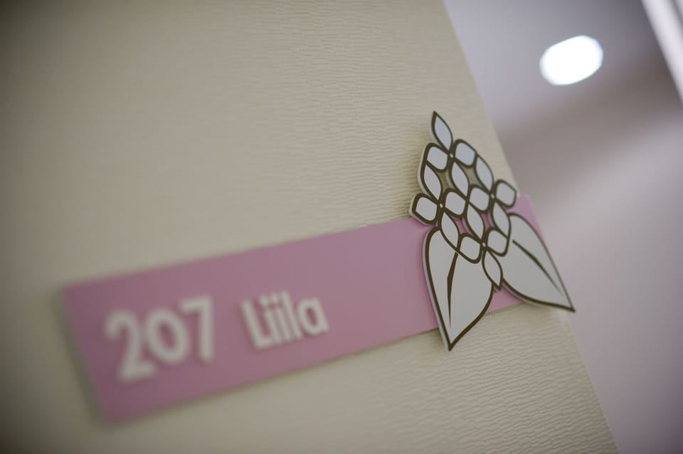 Superior Twin Room, Non Smoking | In-room safe, laptop workspace, iron/ironing board (on request)