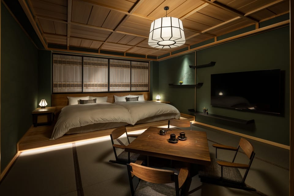 Standard Suite Room, Non Smoking | In-room safe, desk, WiFi (free), bed sheets