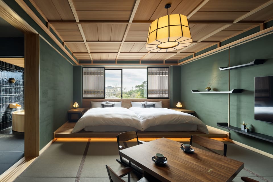 Standard Suite Room, Non Smoking | In-room safe, desk, WiFi (free), bed sheets