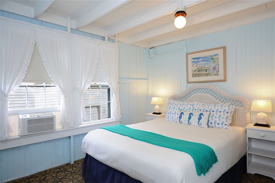 Annex Queen Room (No TV) | Iron/ironing board, free WiFi, bed sheets