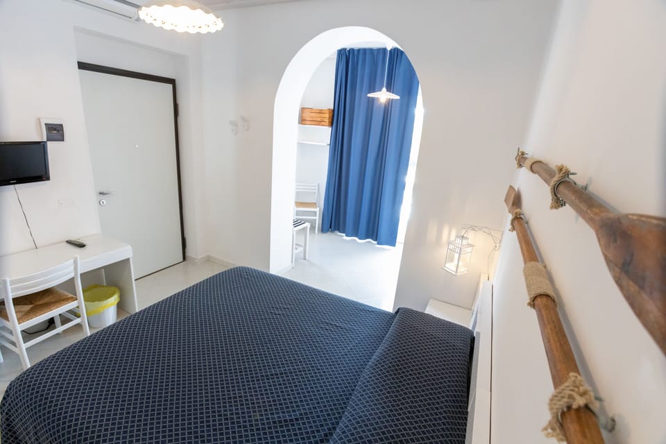 Deluxe Room, 1 Double Bed | Desk, laptop workspace