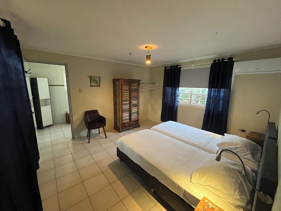 1 Bedroom Apartment | Soundproofing, free cribs/infant beds, rollaway beds, free WiFi