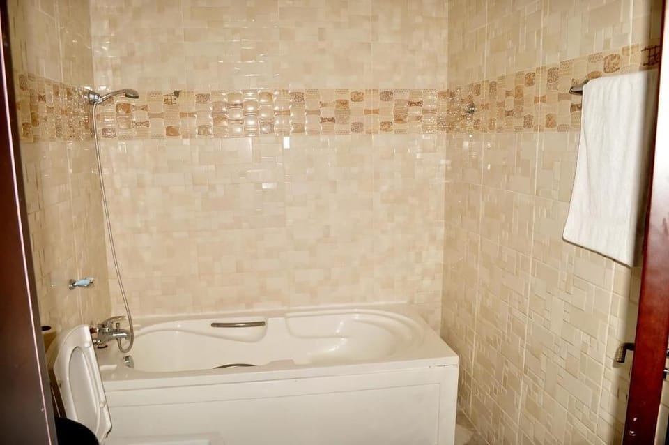 Economy Room | Bathroom | Slippers
