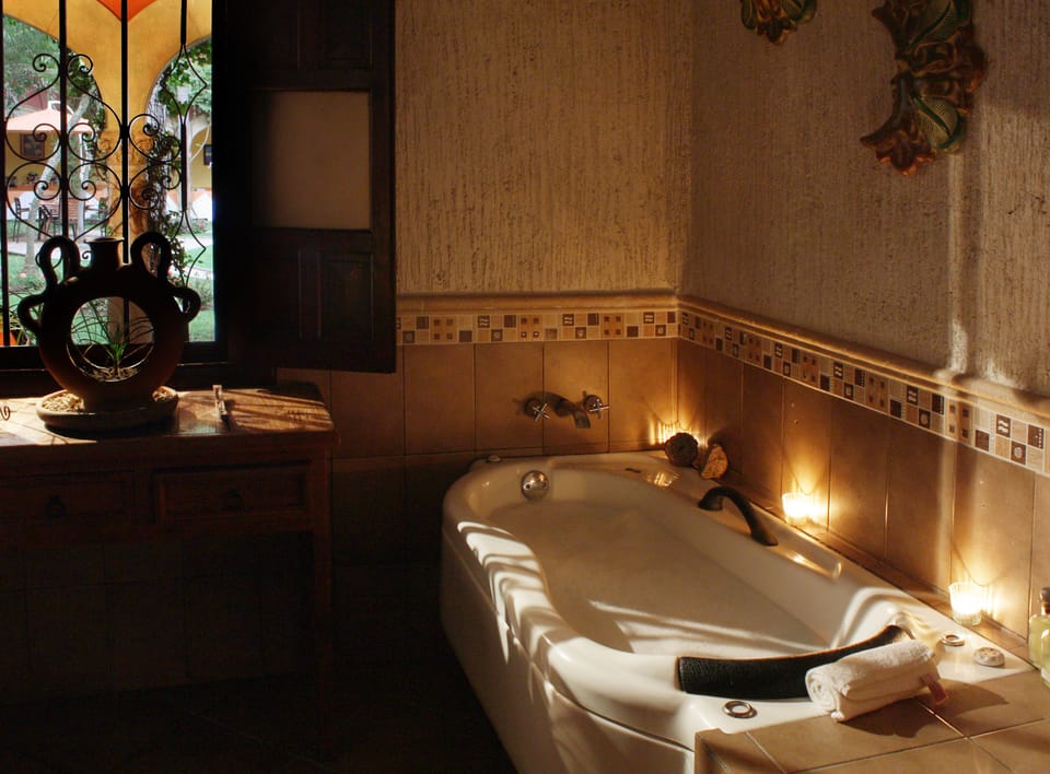 Sauna, hot tub, body treatments, hot stone massages, body wraps