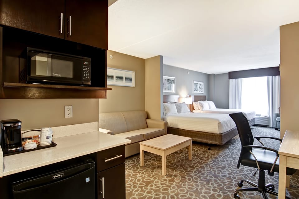 Desk, blackout drapes, iron/ironing board, free WiFi
