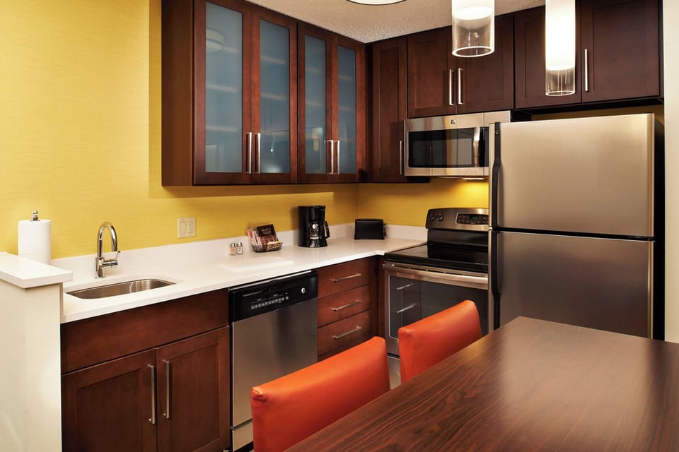 Suite, 2 Bedrooms | Premium bedding, down comforters, pillowtop beds, desk