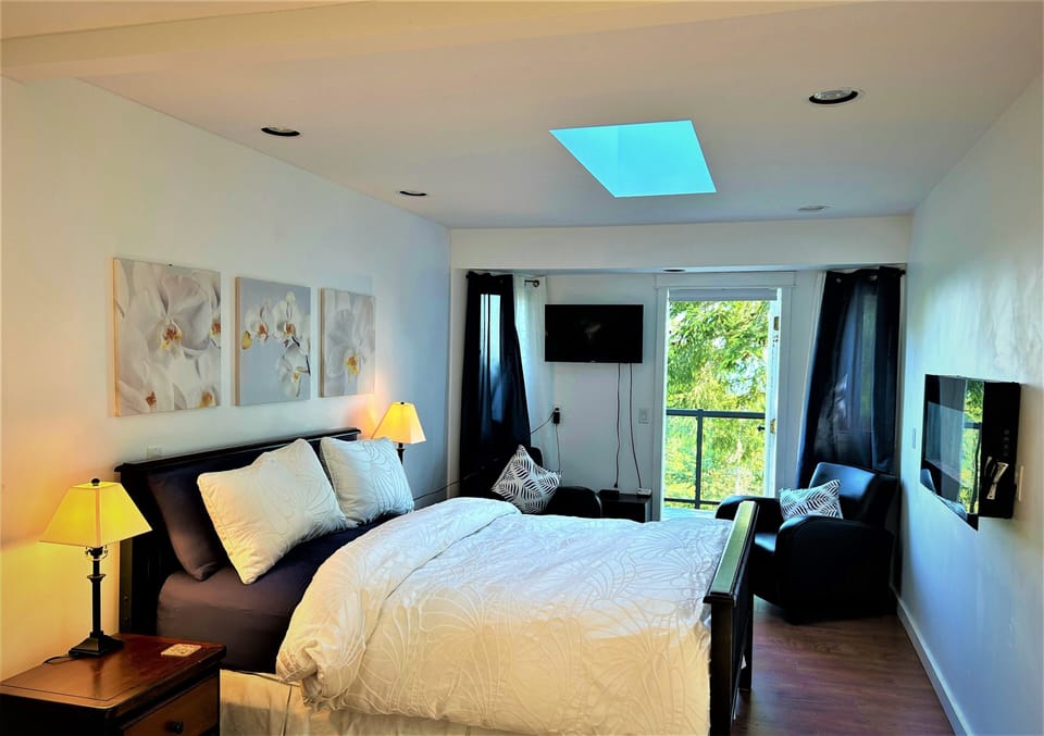 Mount Maxwell Trail Room | 1 bedroom, Egyptian cotton sheets, premium bedding, down comforters