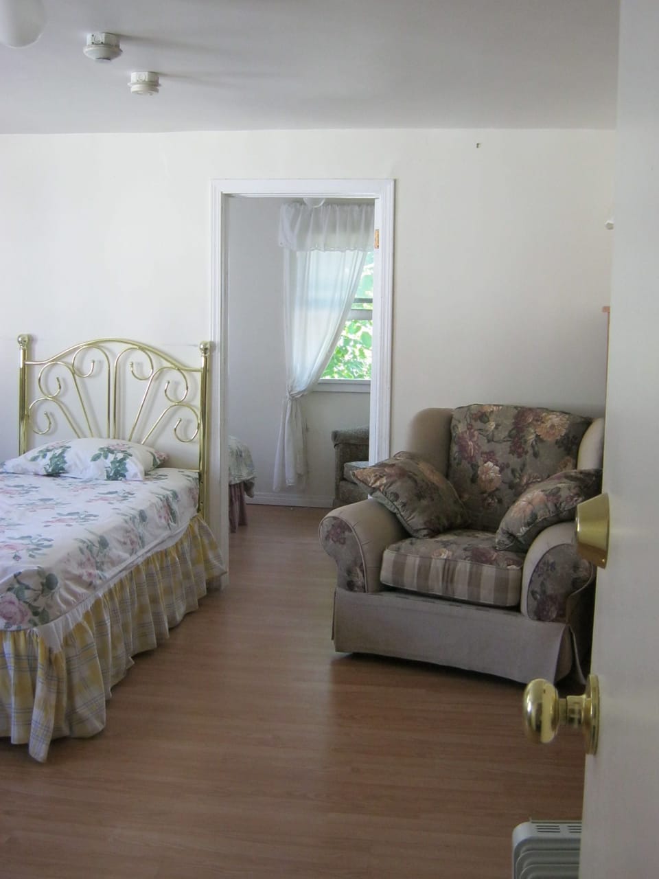 Private Room - 3 Beds | 1 bedroom, WiFi (free), bed sheets