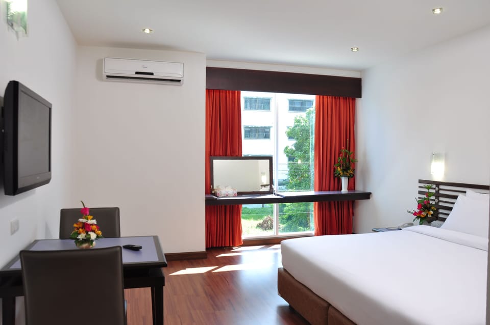 Minibar, in-room safe, desk, blackout drapes