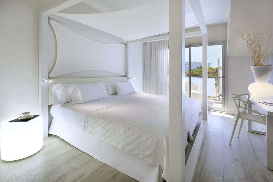Superior Double Room, Terrace | Minibar, in-room safe, blackout drapes, iron/ironing board (on request)