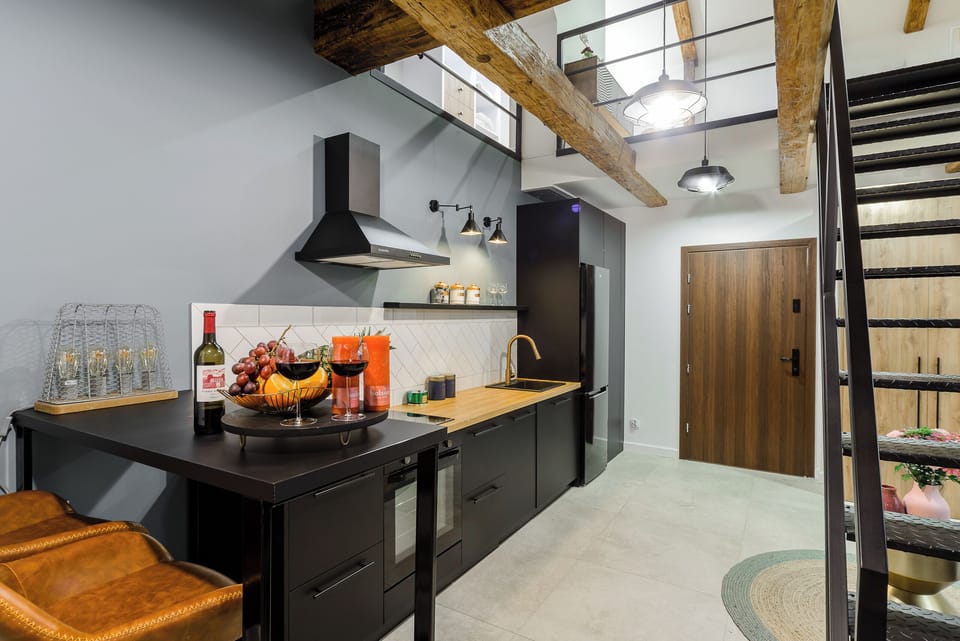 Premium Apartment | Private kitchen | Fridge, oven, stovetop, electric kettle