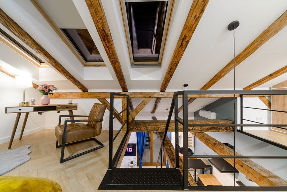 Premium Apartment | 1 bedroom, hypo-allergenic bedding, desk, laptop workspace