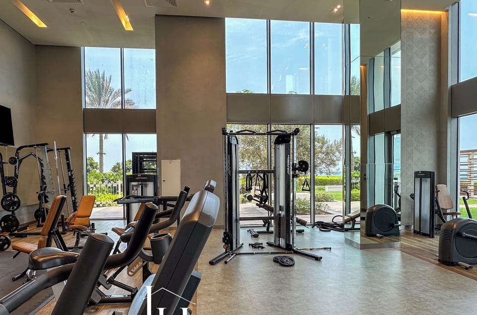 LUX 52 42 Deluxe Marina view suite Apartment in Dubai