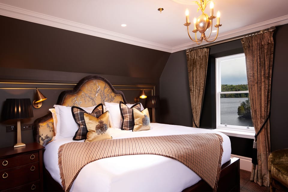 Suite (Cameron) | Egyptian cotton sheets, premium bedding, pillowtop beds, in-room safe