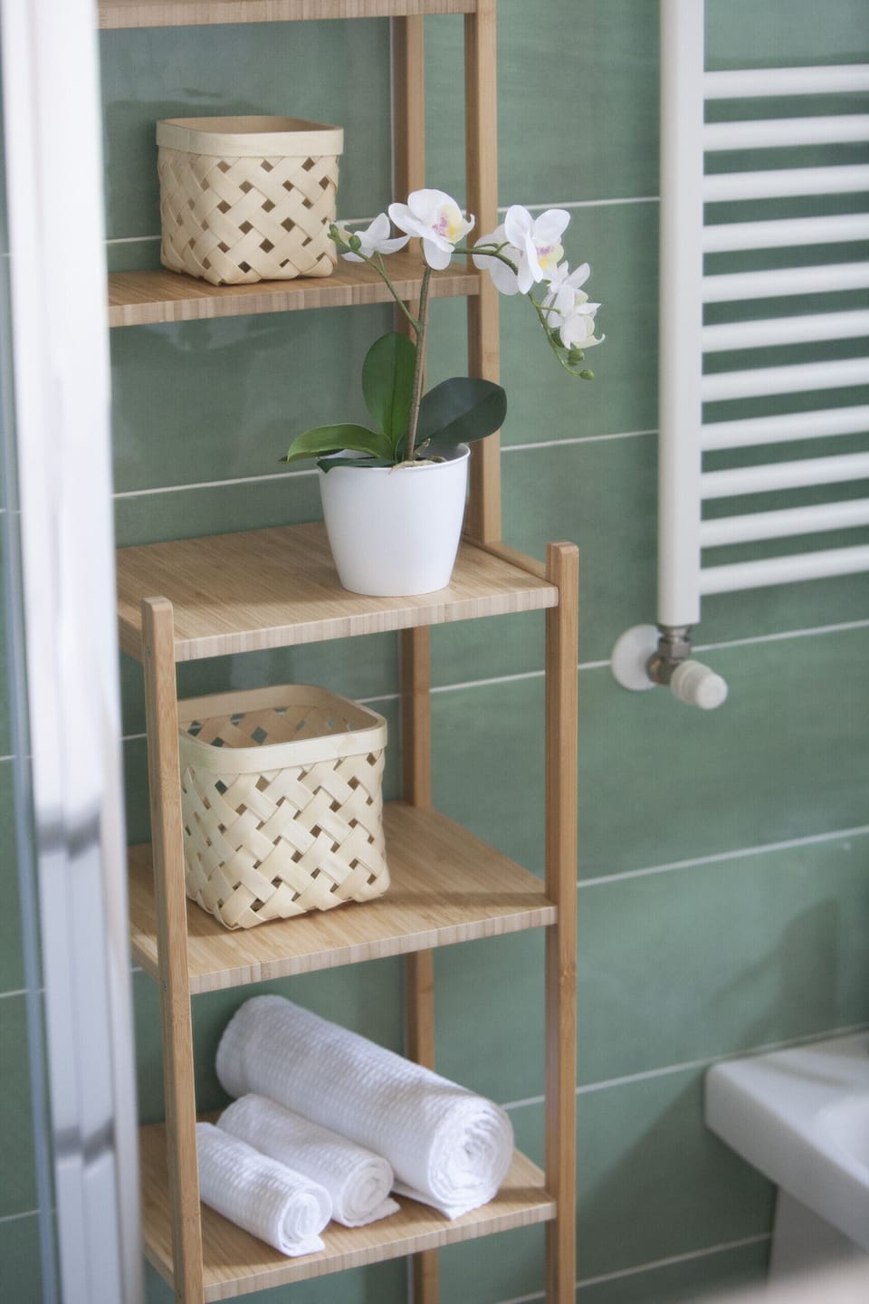 Apartment, 2 Bedrooms, Smoking, Balcony | Bathroom | Shower, towels