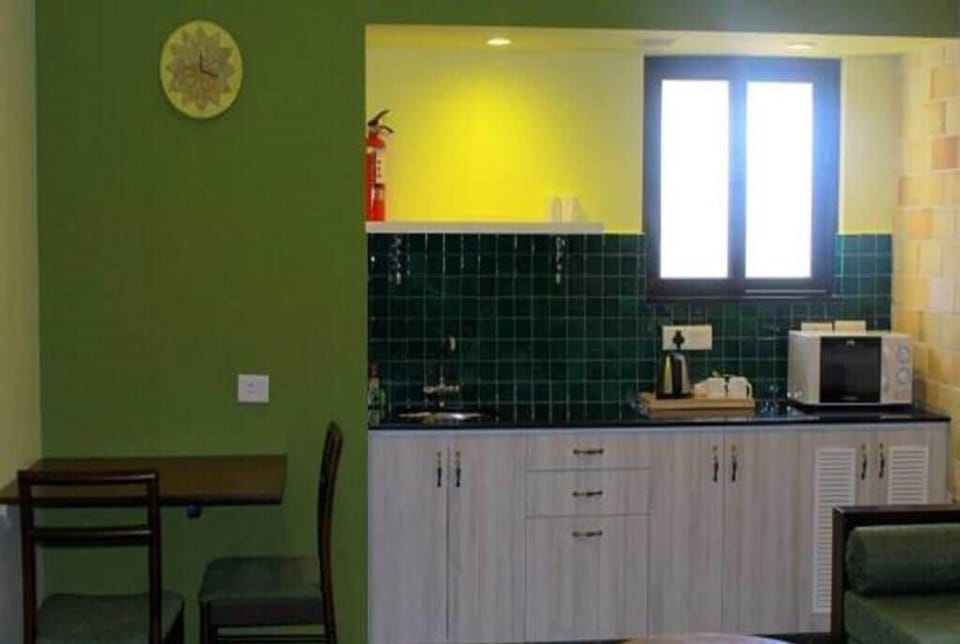 Coffee/tea maker, fridge, microwave (on request)