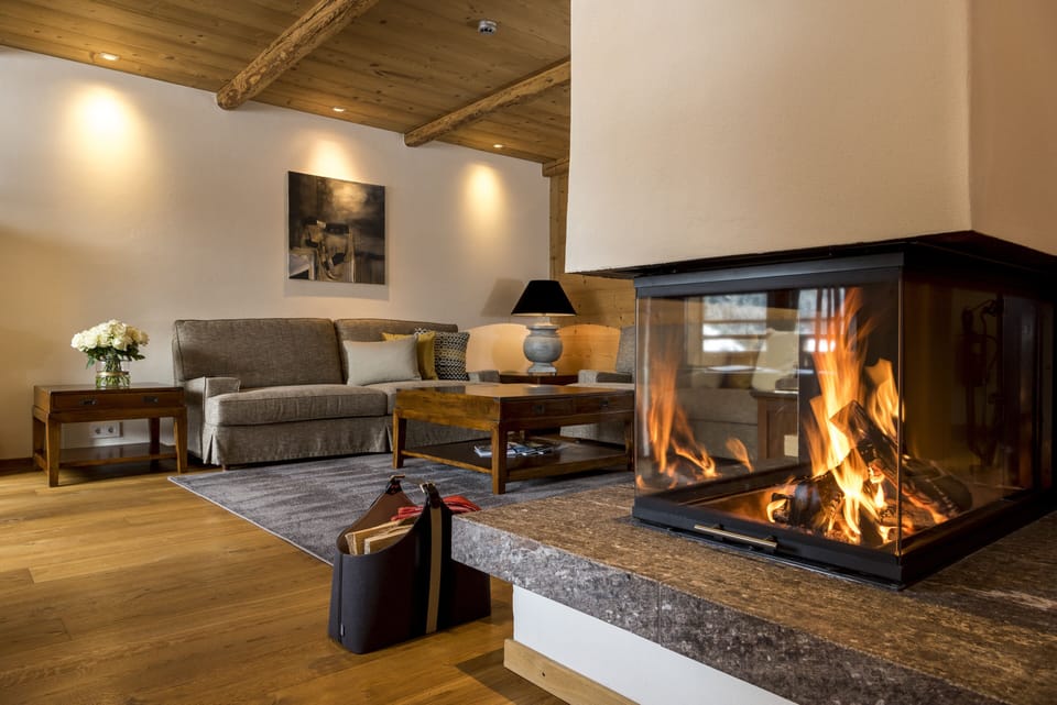 Suite | Premium bedding, down comforters, minibar (free items), in-room safe