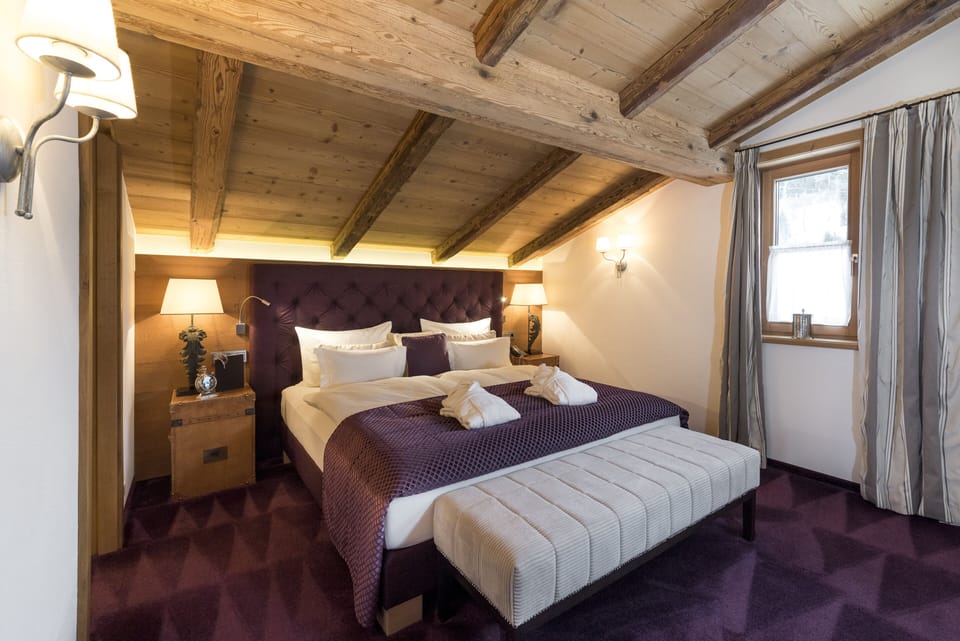 Suite (Master) | Premium bedding, down comforters, free minibar, in-room safe